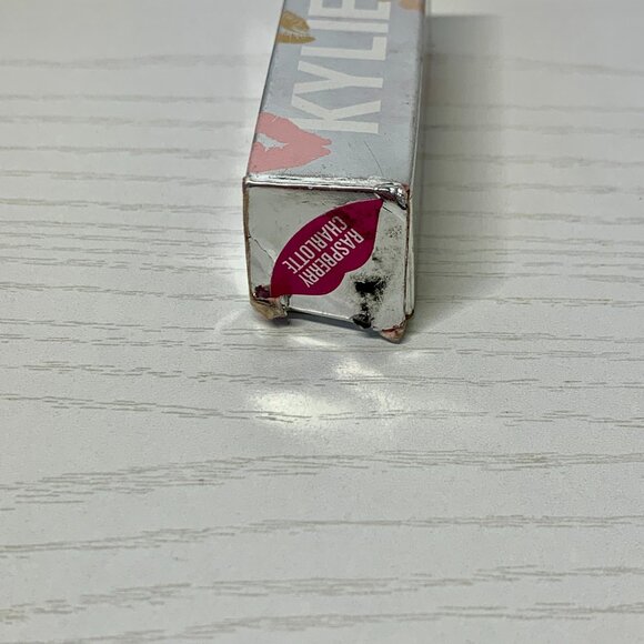 Kylie Jenner "Raspberry Charlotte" Lipstick NIB Damaged Tip Original Rare Pink - Picture 6 of 16